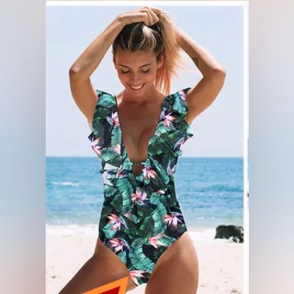 SPORTLIKE💫small💫one piece - Picture 1 of 8